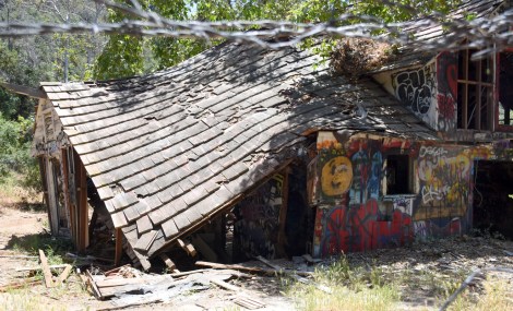 Collapes Stable - Murphy Ranch